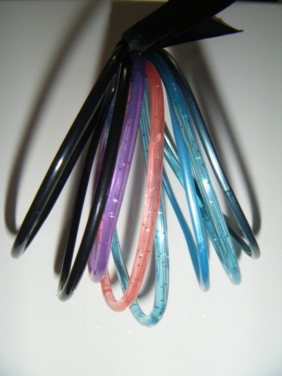 Items similar to 80s 8 Gummy Jelly Glitter Stack Bangle Bracelets free