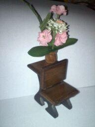Dollhouse Oldstyle School Desk with Flowers