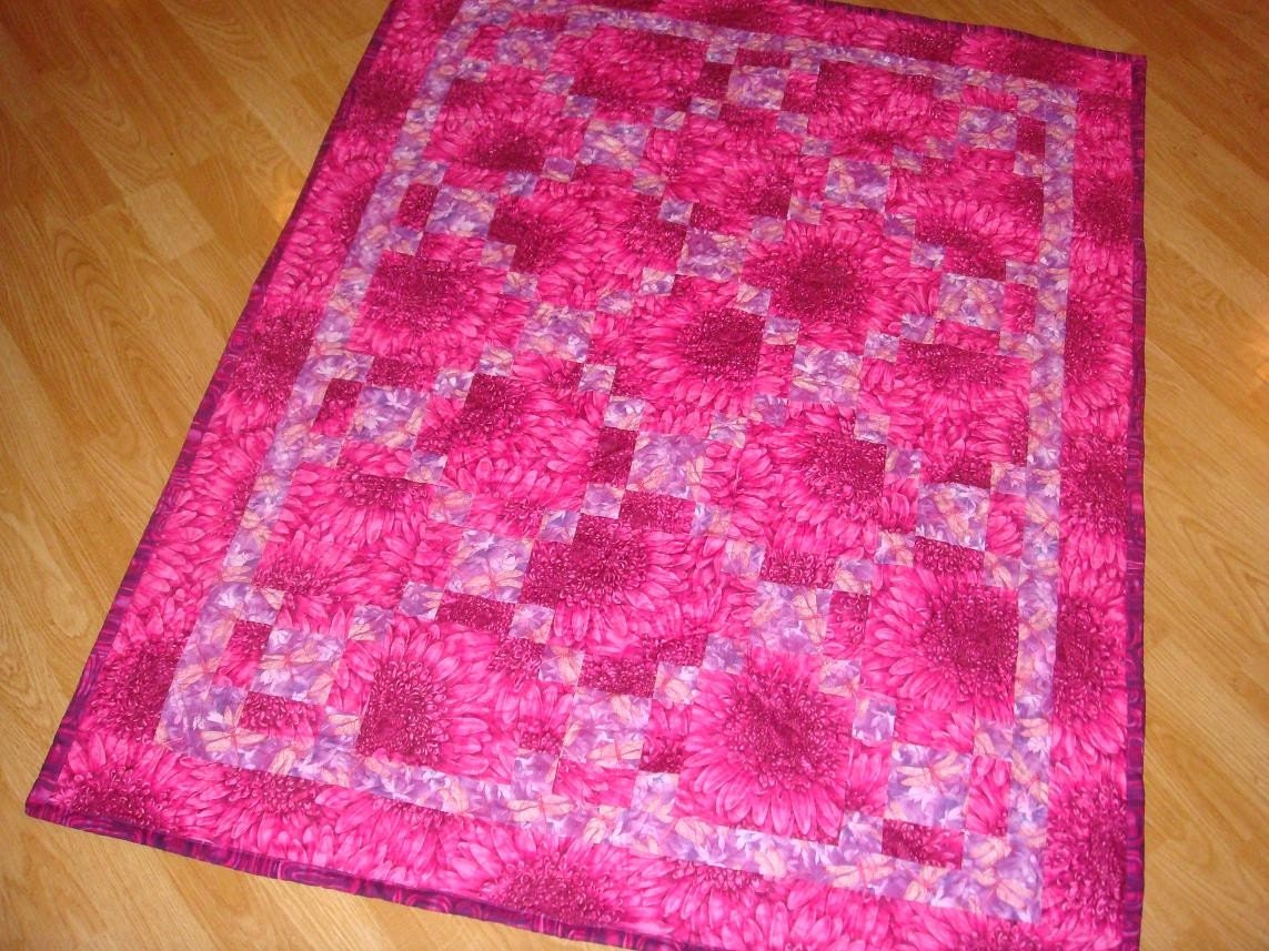 DAISY & DRAGONFLY Handmade Modern Quilt 39x51 Nellie J Designs baby