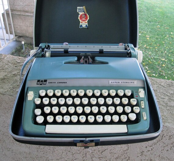 Smith Corona Vintage Typewriter 39