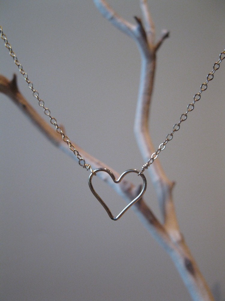 A Simple Heart Necklace in Silver