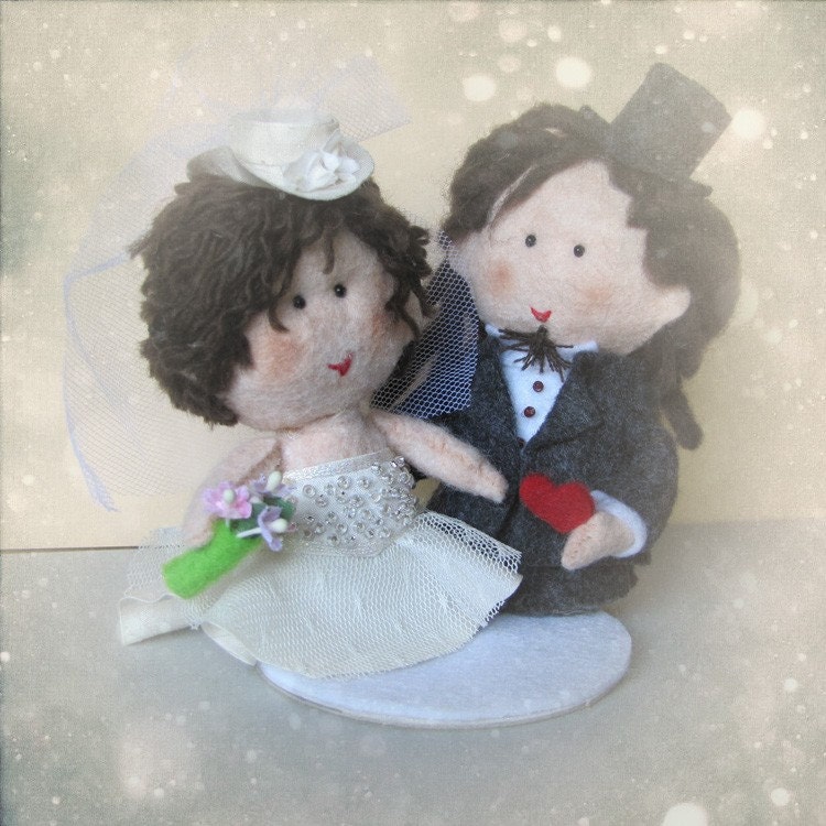 Personalized wedding cake topper - custom bride and groom handmade - OOAK felt sculpture made to order