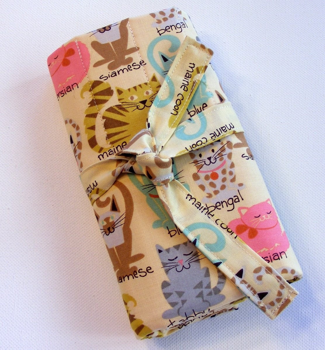 Gift for Knitters - Handmade Knitting Needle Organizer Cats