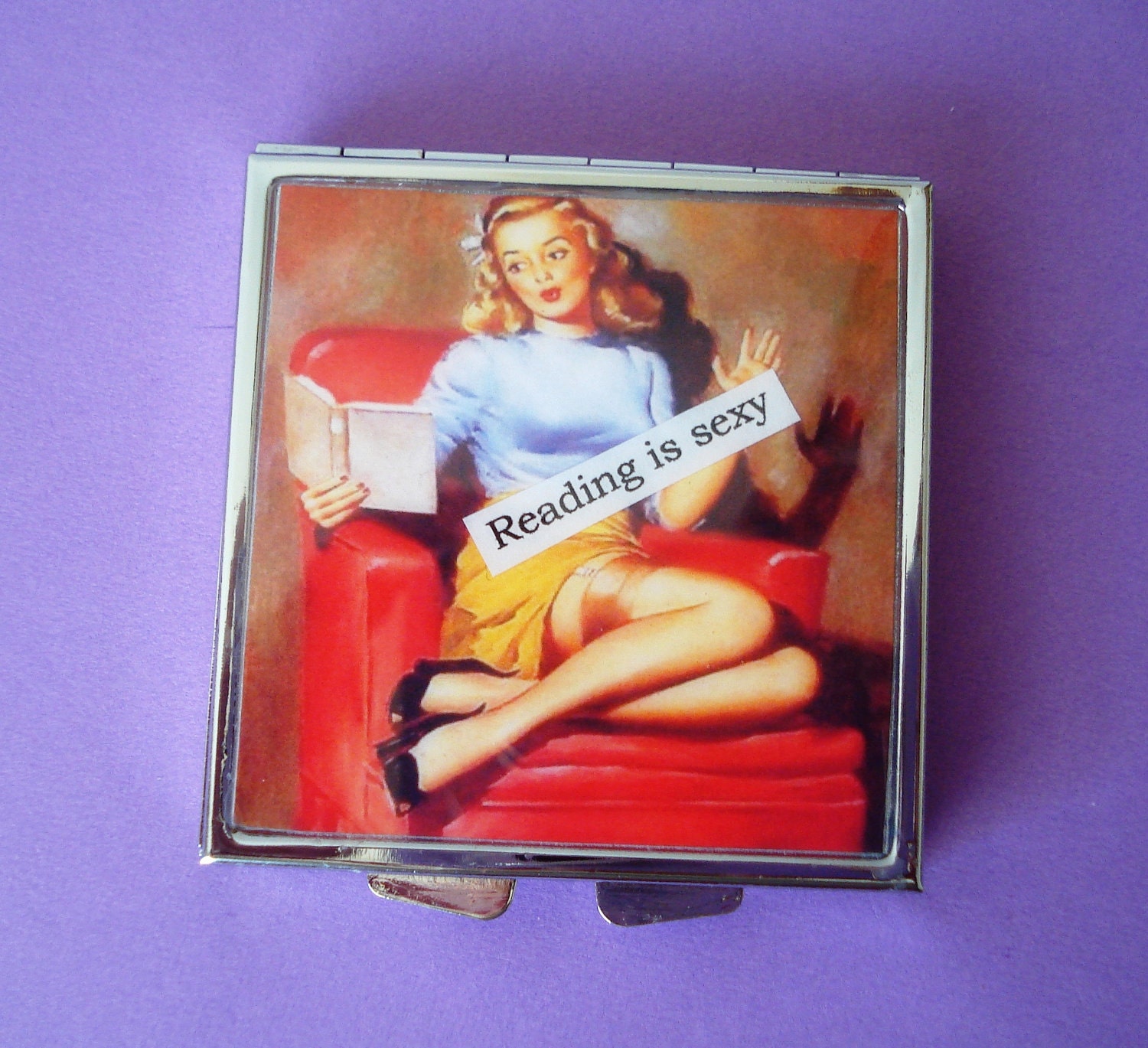 Retro Pin Up Reading Is Sexy Compact Makeup Mirror