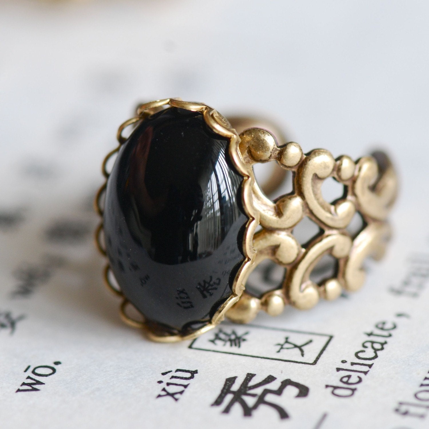 Vintage Swarovski Cabochon Antique Gold Filigree Ring - SOLDERED - Made in USA Brass