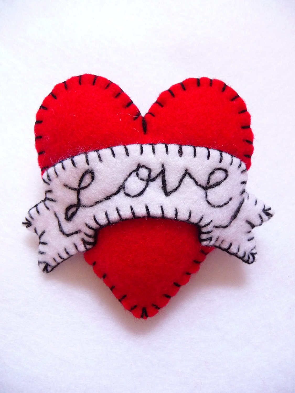 ES629A/062 -  Hot Red LOVE Heart Shape Handmade Felt Brooch For Your Loved One - Made to order