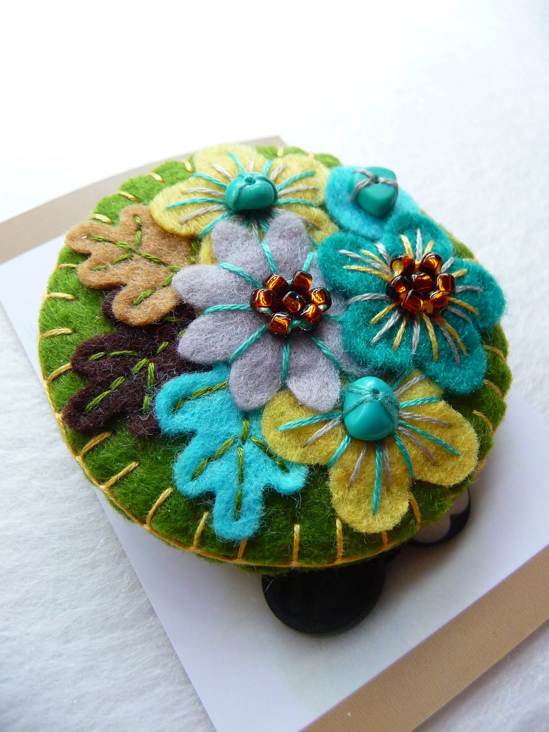 ES630A/063 -  Japanese Art Inspired Handmade Mini Felt Brooch - Olive - Made to order