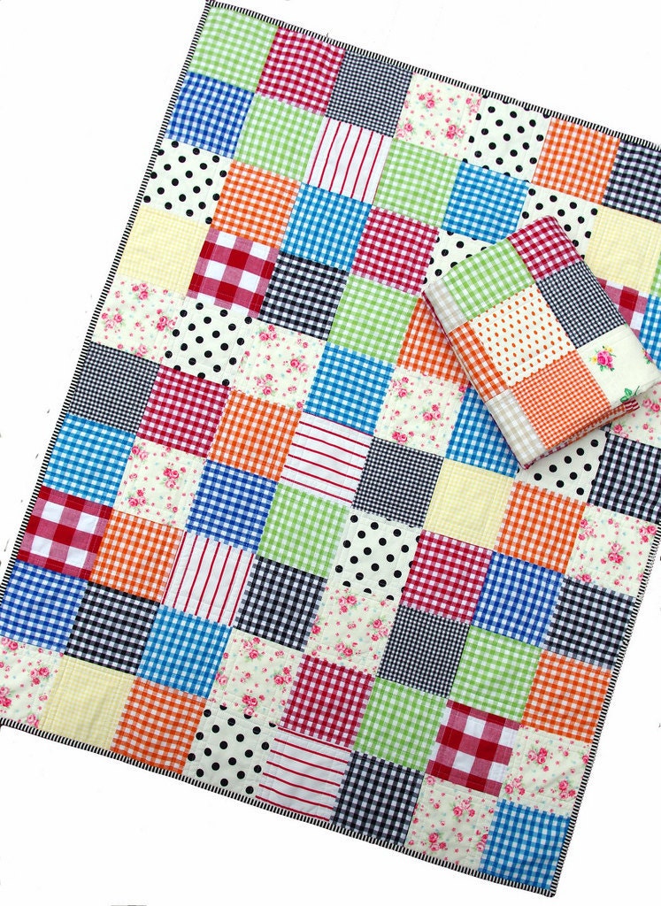 Gingham Baby and Toddler Quilt by redpepperquilts on Etsy
