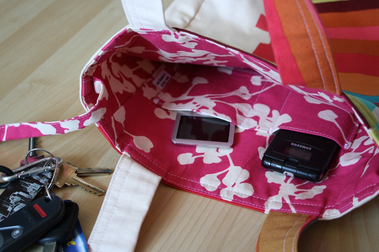 mod pink pretty. the hourly tote.