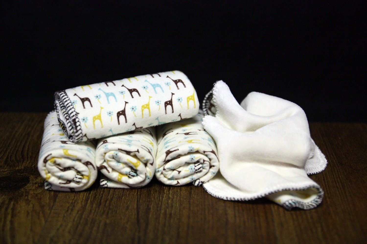 Cloth Wipes- Bamboo Velour / Cotton Knit- 5 pack- Giraffes
