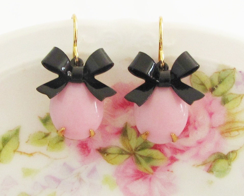 Vintage Bubblegum Pink Jewel and Black Bow Dangle Earrings