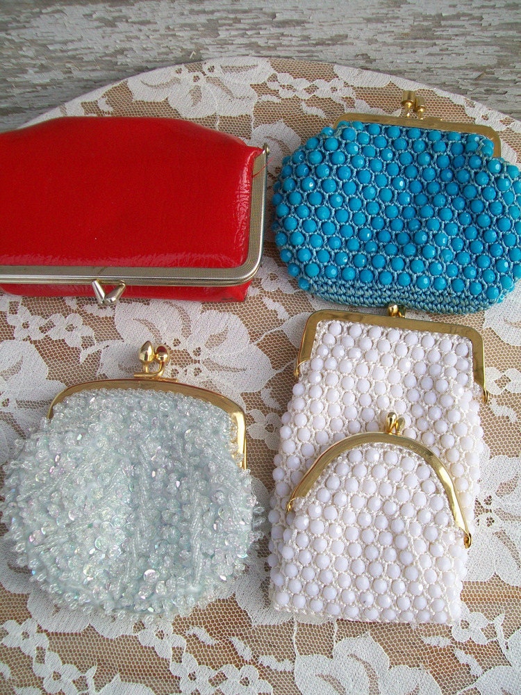 Vintage lot 4 Beaded Coin Purses by Holliezhobbiez on Etsy