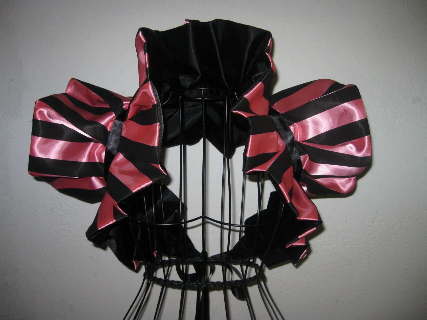 Amazing  Collar Bolero Shrug ....GOTHIC