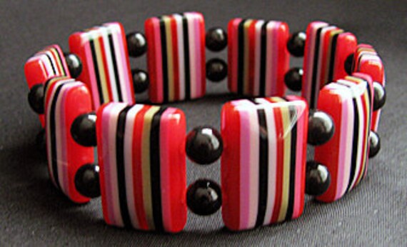 Red, Pink Candy Striped Square Bead Bracelet