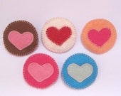 Heart Brooch Felt Pins - Valentine Gift Favour - Set of 5 - Felt Accessories - Valentine Jewelry