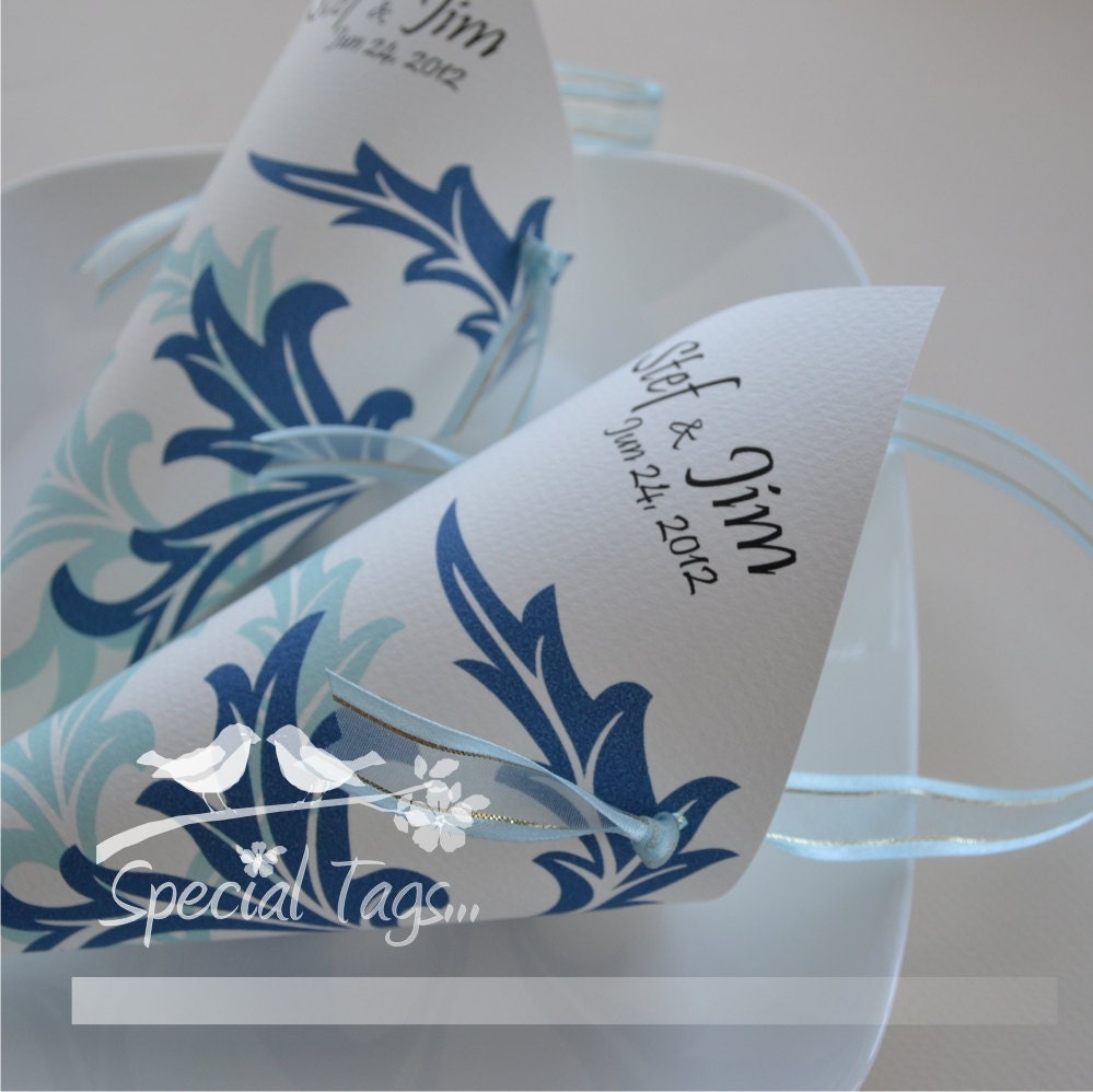 Custom Wedding Paper Cones - Set of 15 - Candy Cones - Confetti Cones - Food Cones - Wedding Cones