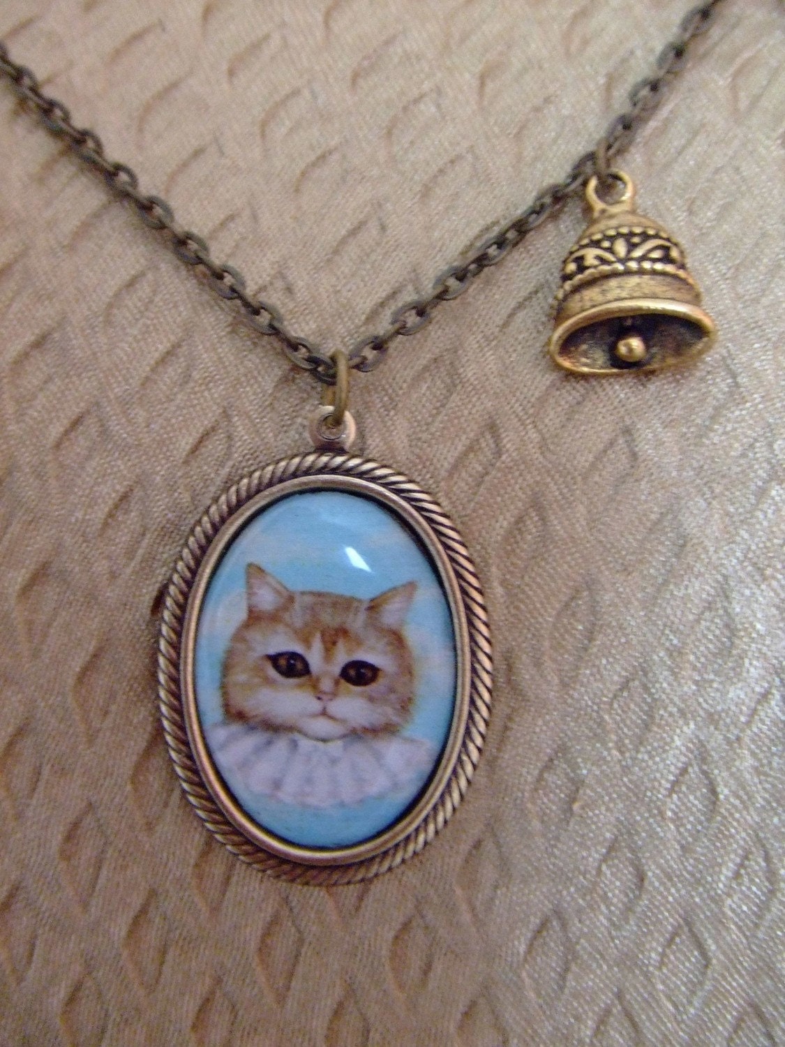 HAPPY KITTY victorian valentine kitty in the sky cameo pendant Nina Friday