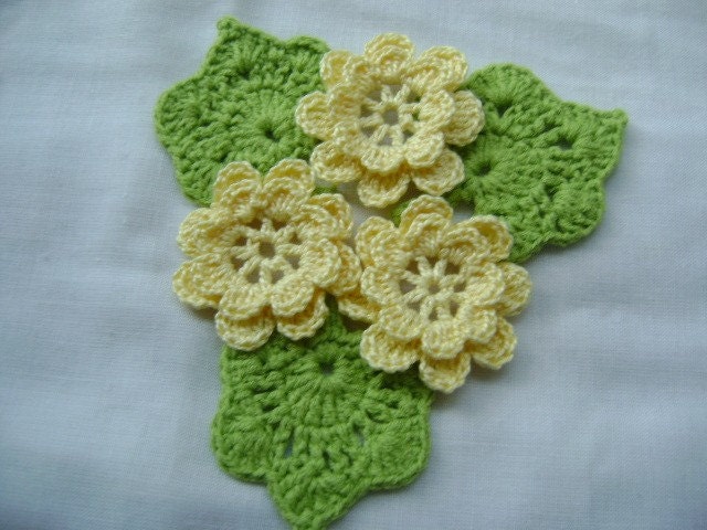 CROCHET APPLIQUE flowers...