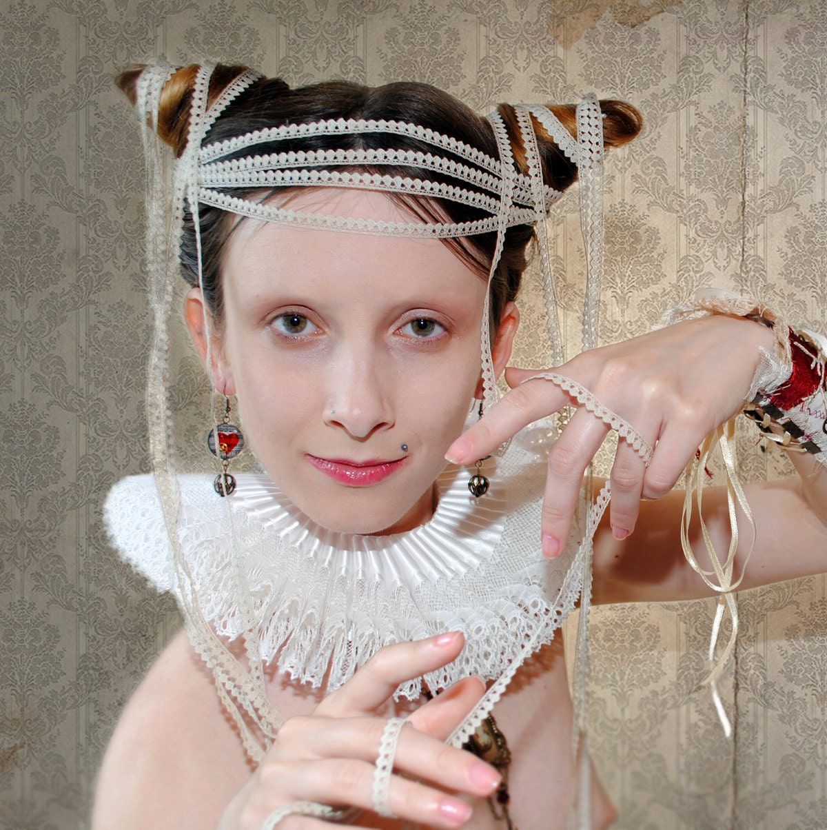 White Lace and Satin Elizabethan Ruff Collar - Ready to ship