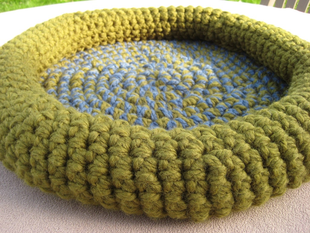 PATTERN - Cat Bed - Crochet Crabby Kitten Pet Bed Pattern PDF