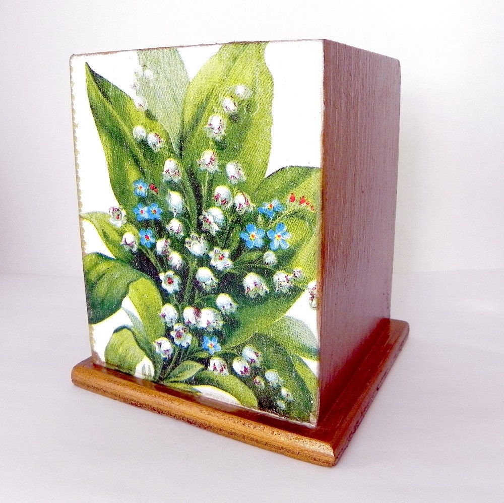 Lily of the Valley Pencil holder