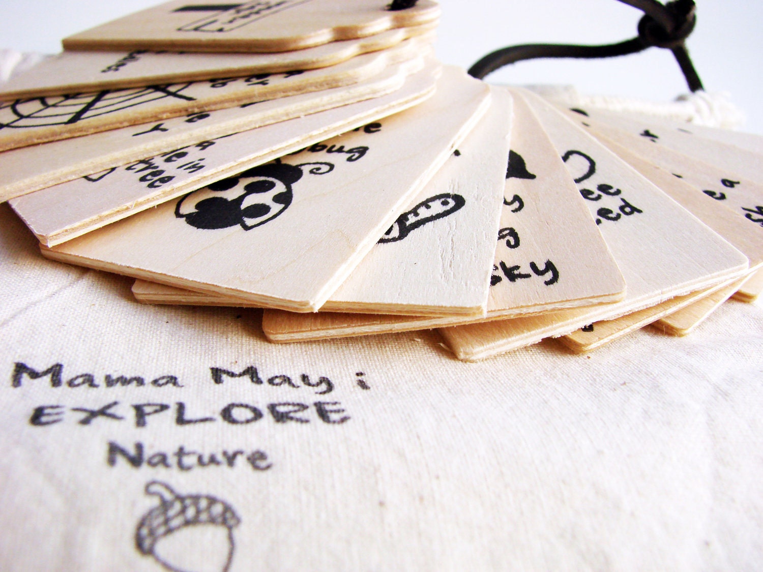 Mama May i EXPLORE - Nature Edition - A Montessori and Waldorf Inspired Scavenger Hunt Game