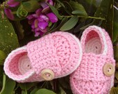 Crochet Baby booties little loafers medium pink and cream size 3/6 months ready to ship with gift box