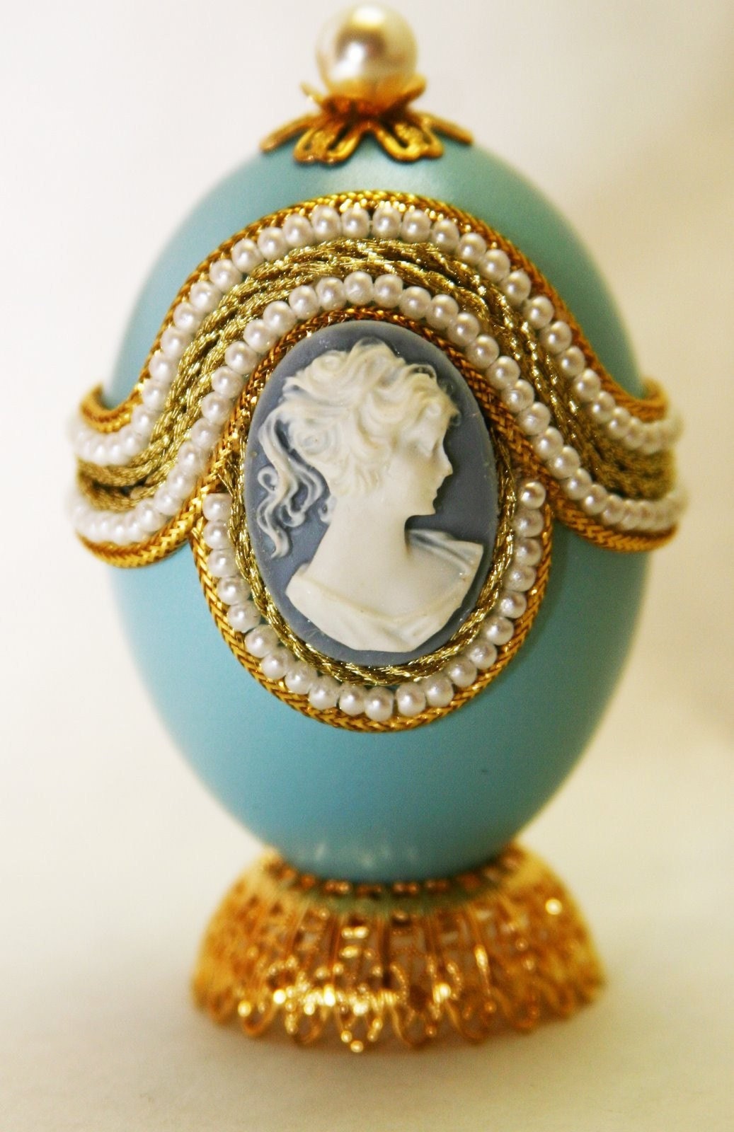 Lovely Belinda Faberge Style Decorated Egg