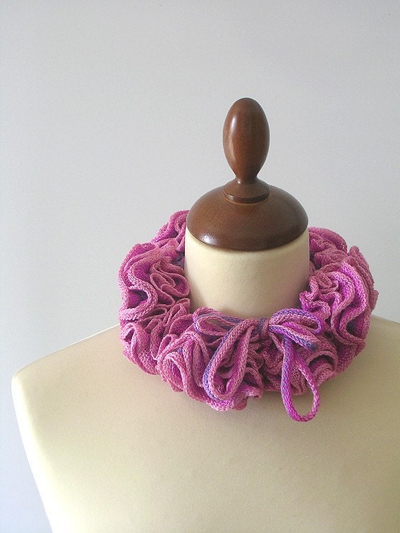 Ruffled Cowl Pink Lilac