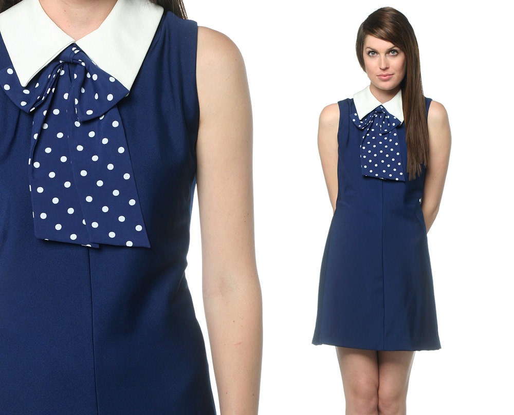 60s Bow Dress Navy Blue Polka Dot Mod Collar Ascot Mini Shift 1960s Stewardess Sleeveless Pussy Bow Twiggy Vintage Collared Medium Large M L