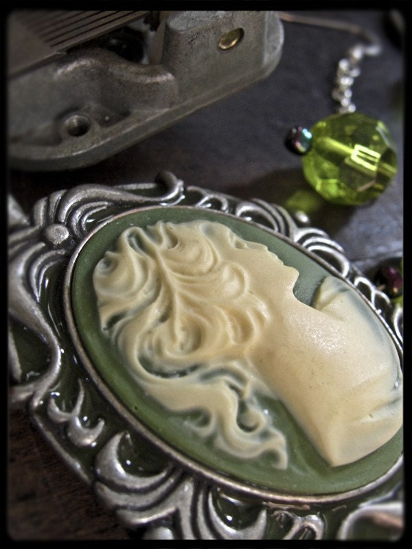 crumbs along the forest path and other wondrous delights- victorian cameo pendant necklace and extras