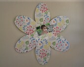 Daisy the Fabric Covered Magnet Board in Grey multi-colores