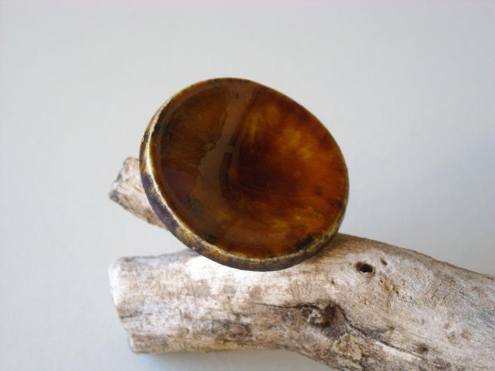 Round brown ring fashion jewelry, ceramic
