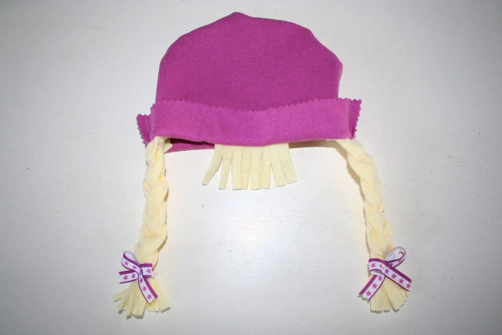 Pretty Plaits Hairdo Hat - Blonde