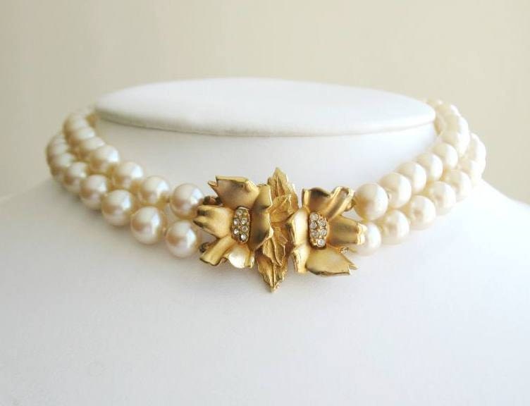 Vintage jeweled pearl choker signed Richelieu