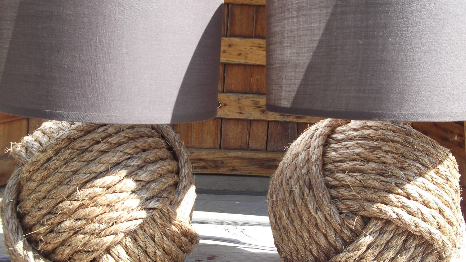 Set of two knot lamps