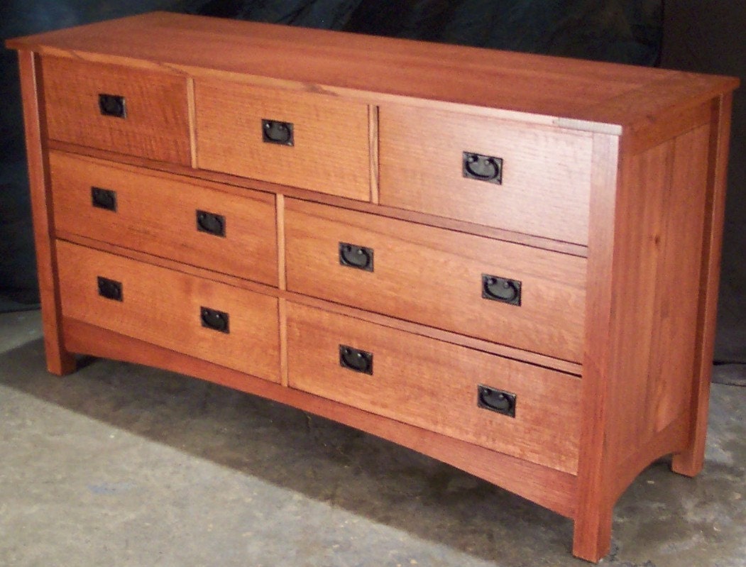 7 drawer Mission Style Quartersawn Oak Chest of Drawers / Dresser