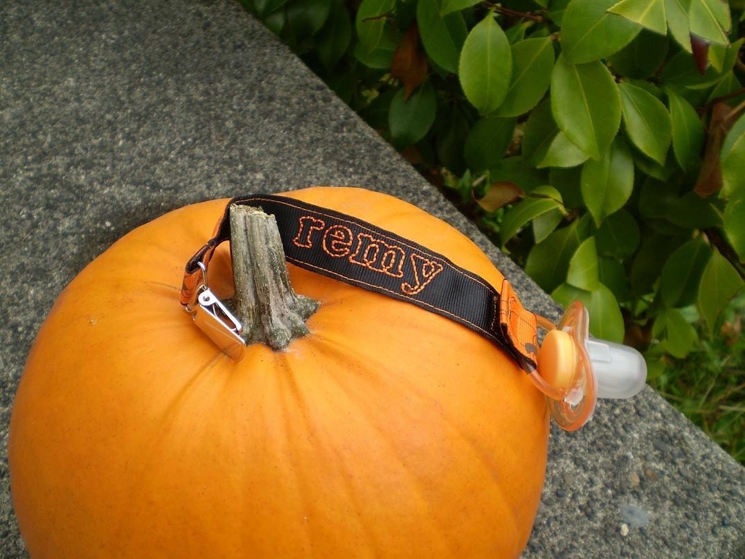 Personalized Happy Halloween Binky Clip