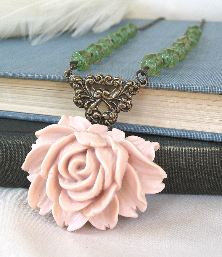 Beauty in the Morning - Peach pink rose necklace - Elysia