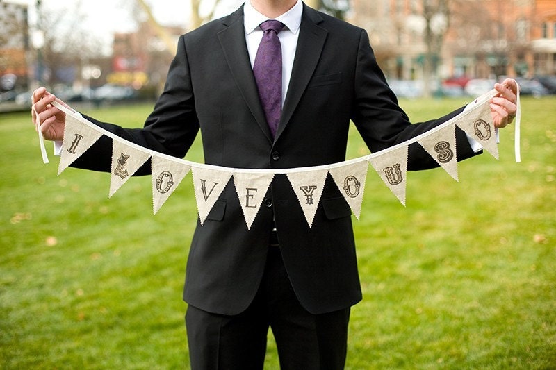 a little linen banner... i love you so