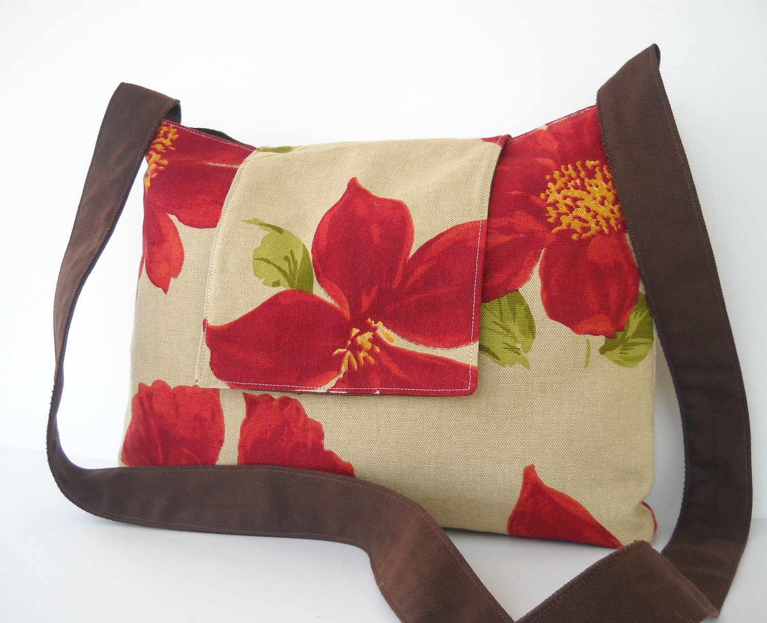 Messenger Bag in Red Poppy