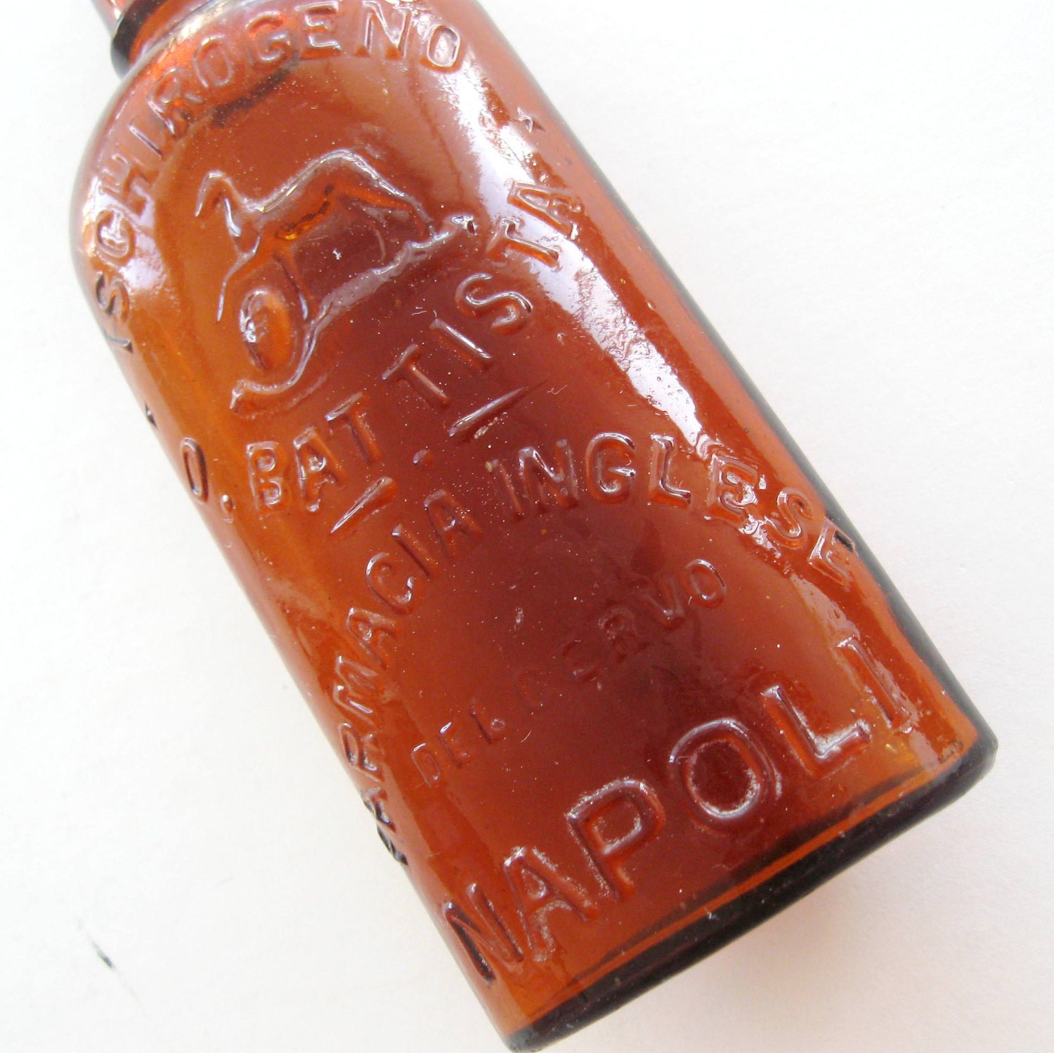 Vintage Amber Bottle  Pharmacy Medicine Deer English Napoli Ischirogeno Battista Borgone 1920s