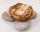 XLarge Fabric flower Brooch - Beige satin Blossom