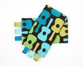 Sucking Pads - Drool Pads - Fits all Baby Carriers - Groovy Guitars