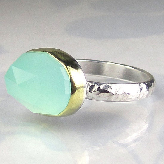 Sea Green Chalcedony Ring - Rose Cut 18k Gold an Sterling