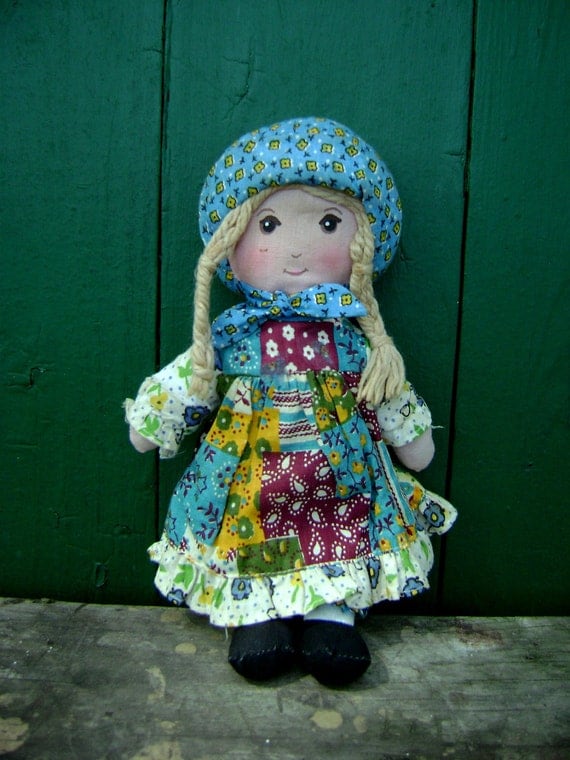 Vintage Holly Hobbie Cloth Doll, Knickerbocker Toys, The Original, Sweet Patchwork Girl, Braids, Bonnet, Apron