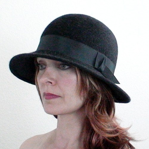 Black Flecked Velour Felt Cloche with Wide Brim - B128