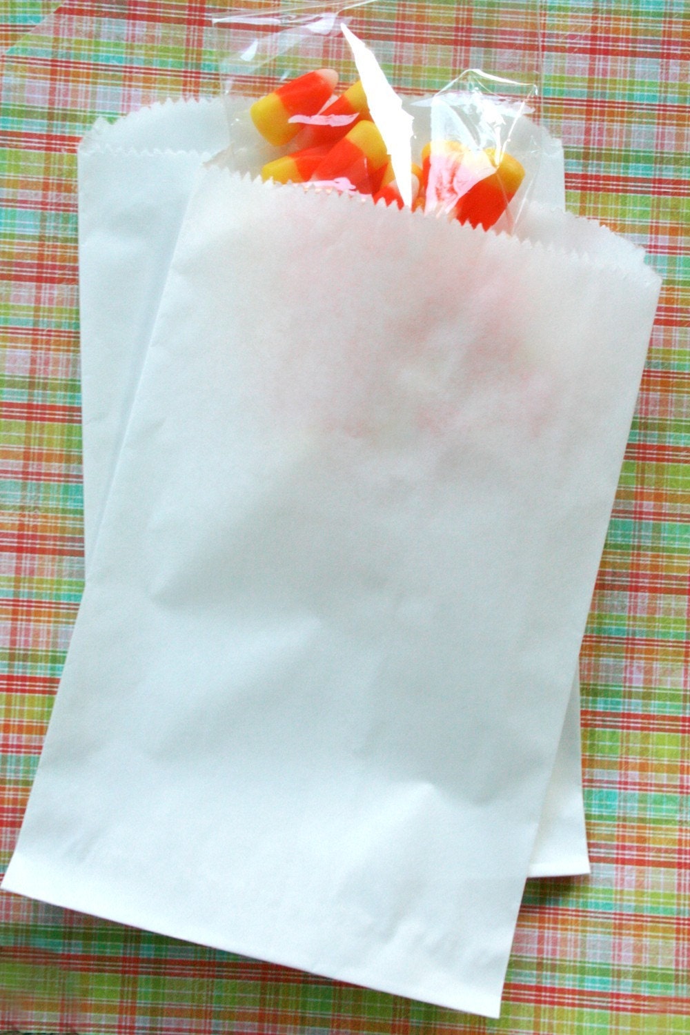 Set of 250 - White Kraft Flat Merchandise Bags - 5 x 7.5 Inches - Gifts and Packaging