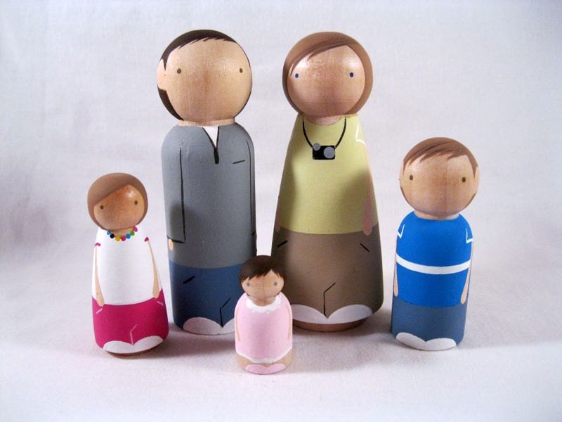 Family of 5 Custom Wood Peg Play Dolls or Ornaments