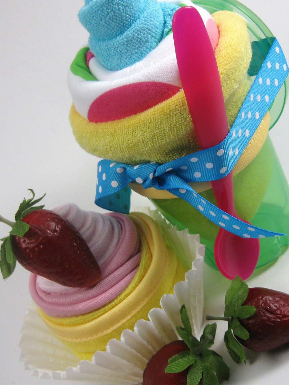 Original Triple Layer Sundae (TM) and Washcloth Sock Cupcake "8 Piece Set"